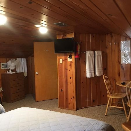 Whalens Grindstone Shores Inc. Otel Frankenmuth Dış mekan fotoğraf