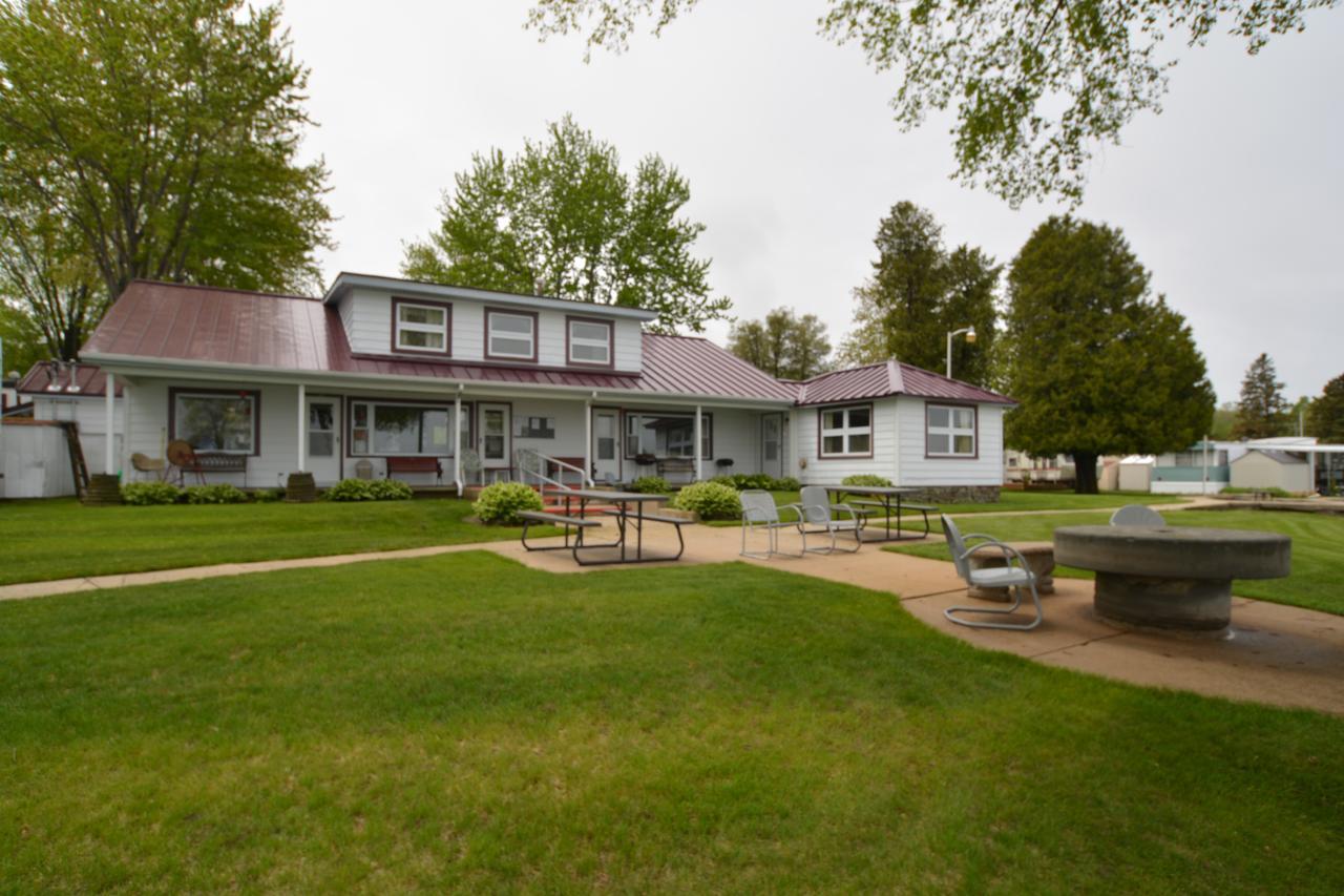 Whalens Grindstone Shores Inc. Otel Frankenmuth Dış mekan fotoğraf