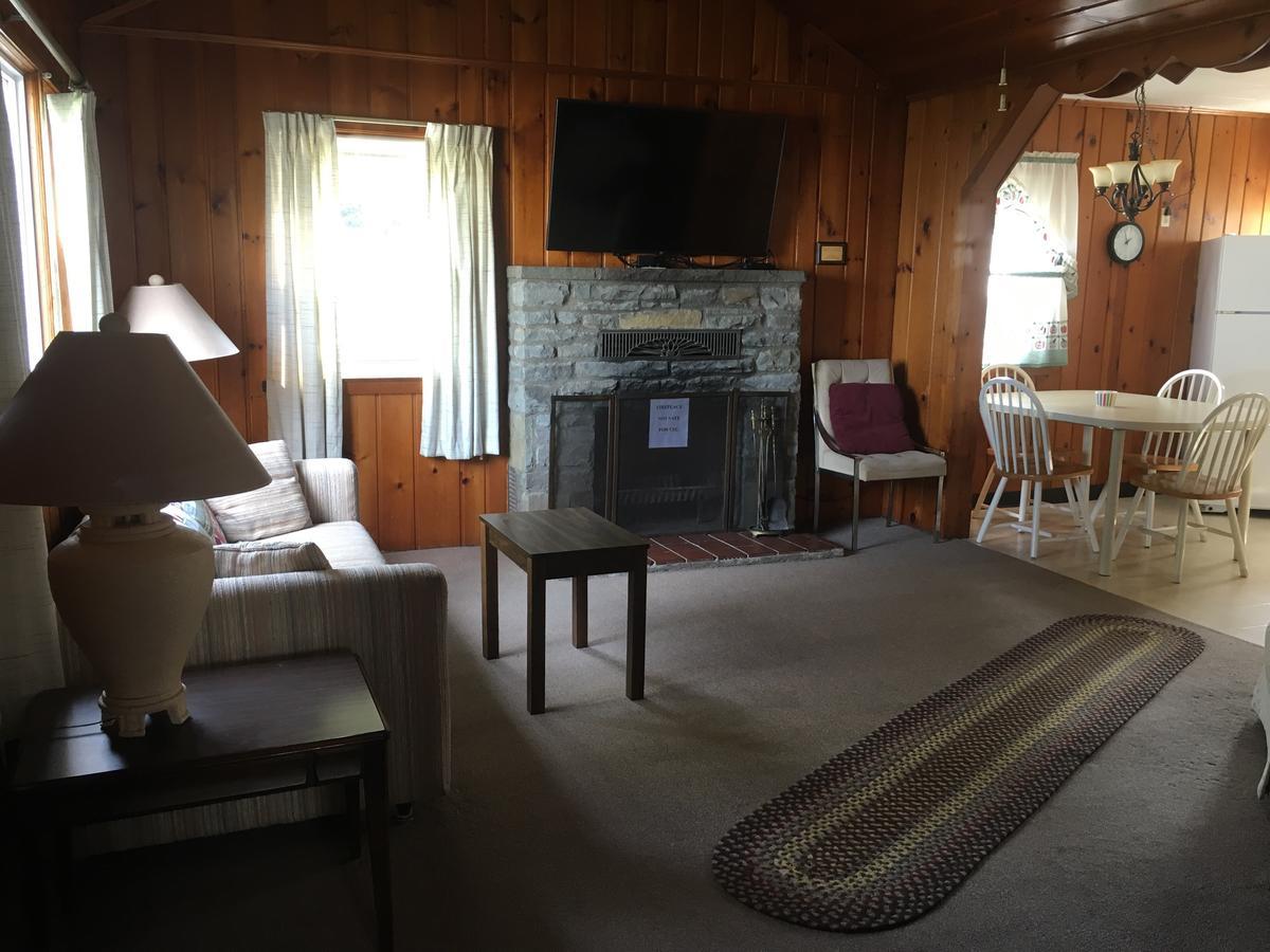 Whalens Grindstone Shores Inc. Otel Frankenmuth Dış mekan fotoğraf