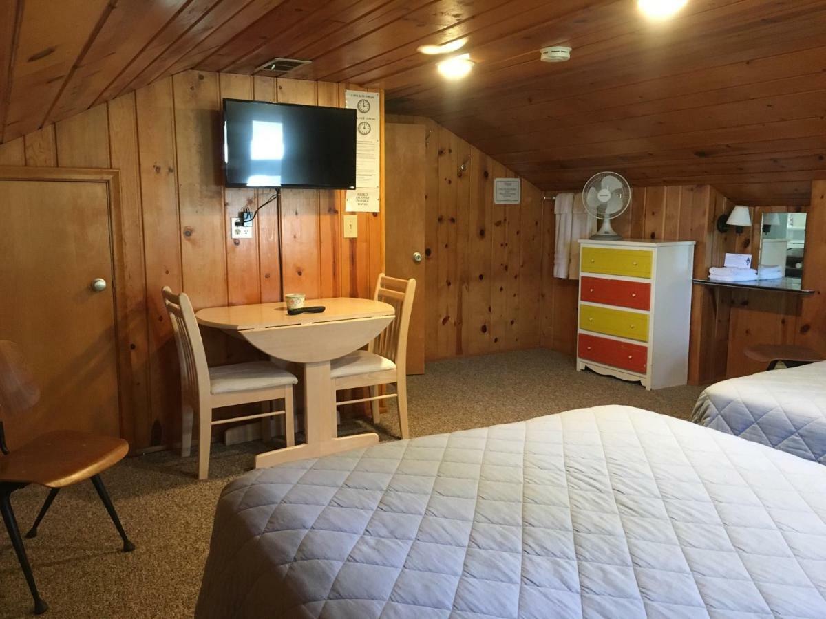 Whalens Grindstone Shores Inc. Otel Frankenmuth Dış mekan fotoğraf